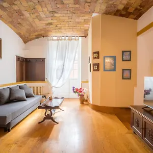 Appartamento The British Corner, Cozy Loft With Garden 10 Min From Center, Roma